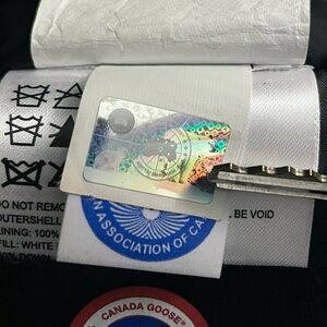 Authentic Canada Goose Black Down Parka $1395 Rossclair 2580L Women's Size XS